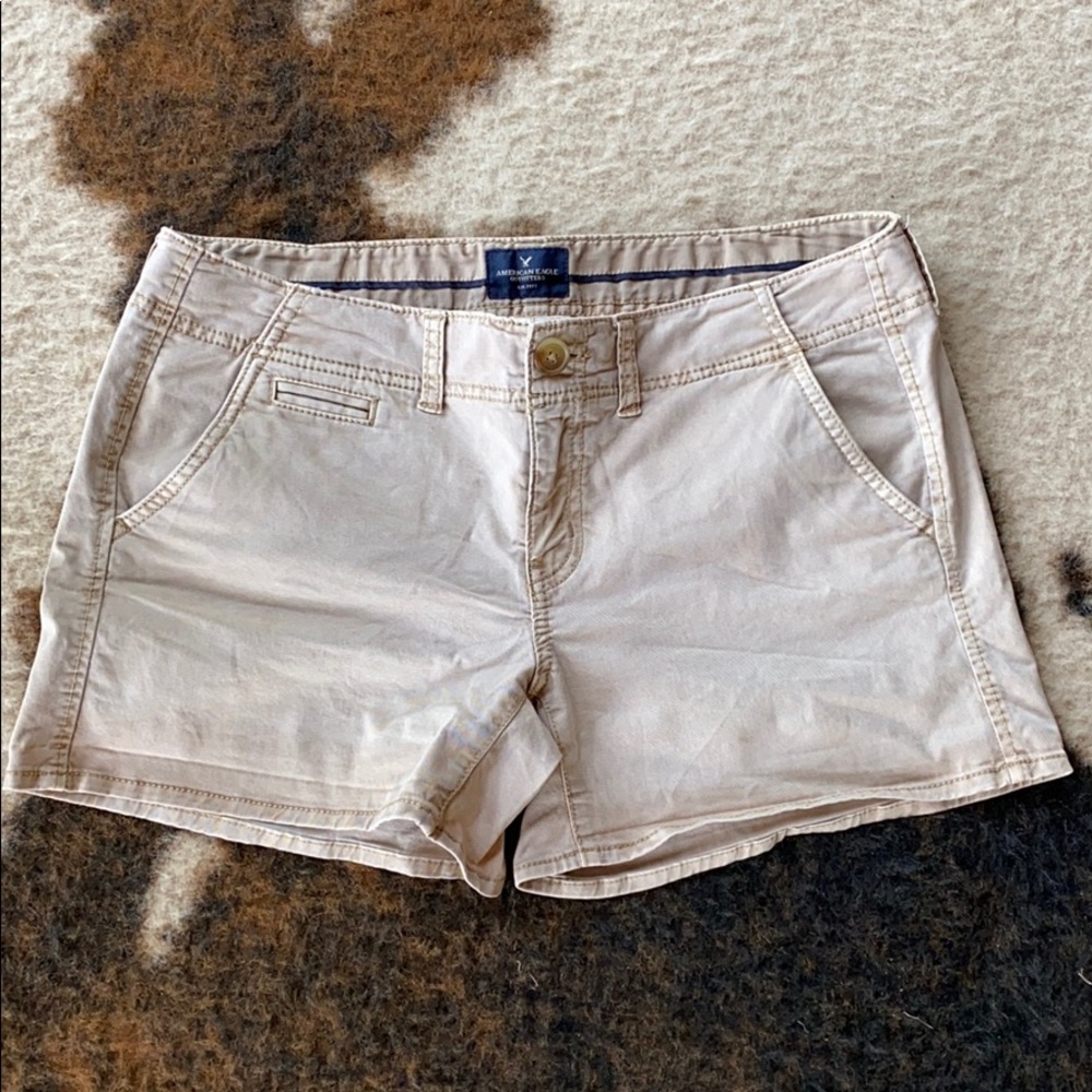 American Eagle khaki shorts